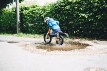 Les avantages de la draisienne pour l&rsquo;apprentissage du vélo chez les enfants